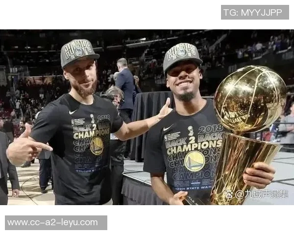 杜兰特批评球迷与媒体贬低常规赛重要性影响篮球讨论质量 杜兰特批评球迷与媒体贬低常规赛重要性影响篮球讨论质量