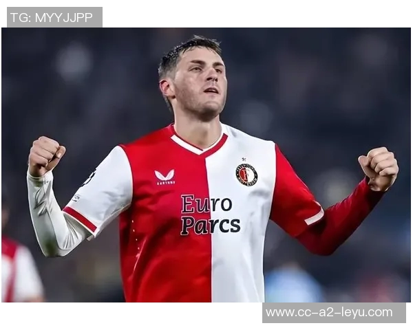 富安健洋自由身加盟阿贾克斯签约半年引发球迷热议 富安健洋自由身加盟阿贾克斯签约半年引发球迷热议