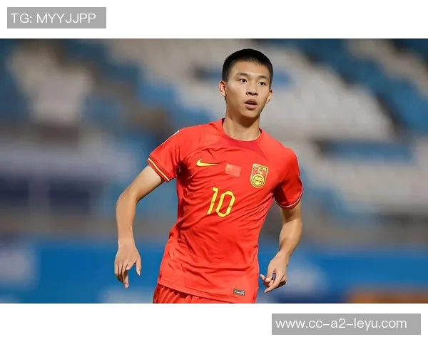 王钰栋社媒晒照庆祝晋级淘汰赛与彭啸蒯纪闻互动引发热议